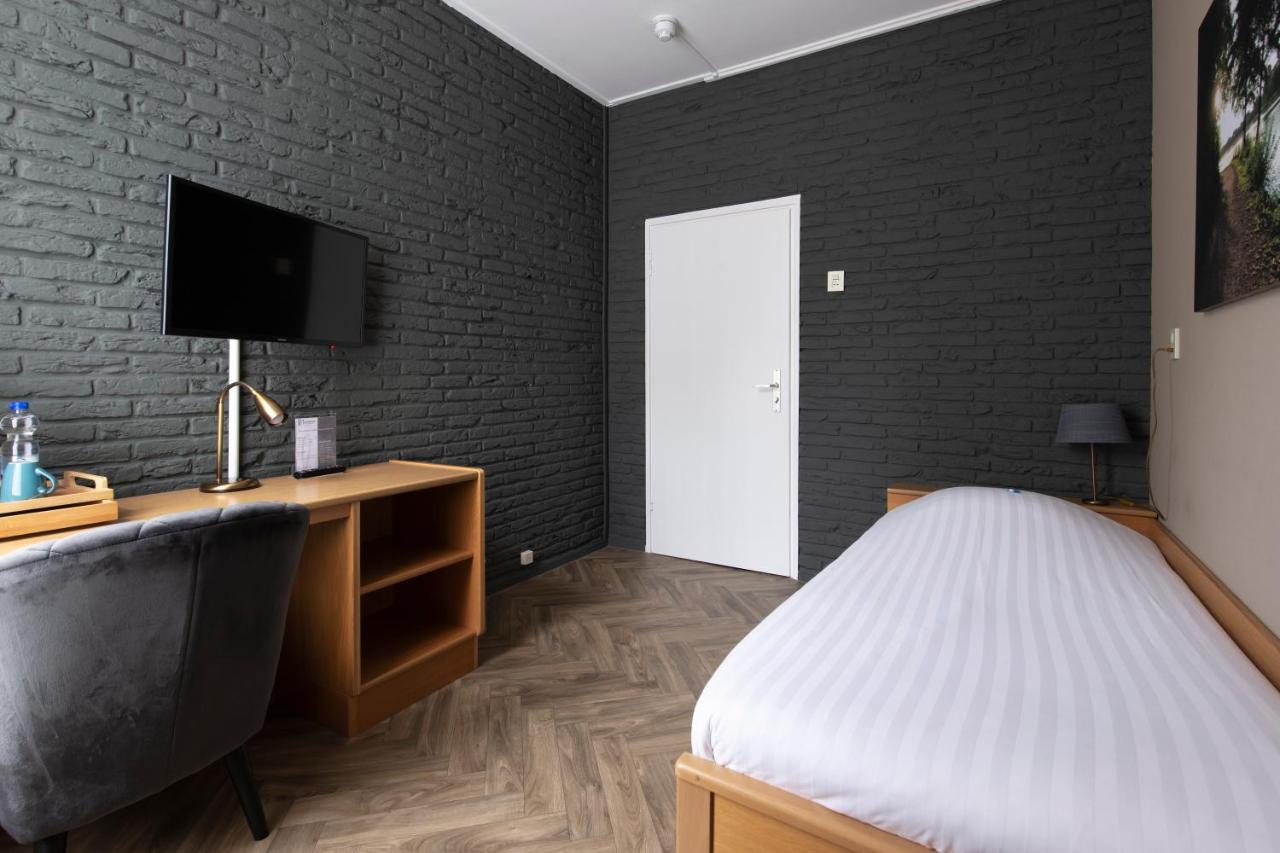 Hotel Restaurant Mondriaan 温特斯韦克 外观 照片
